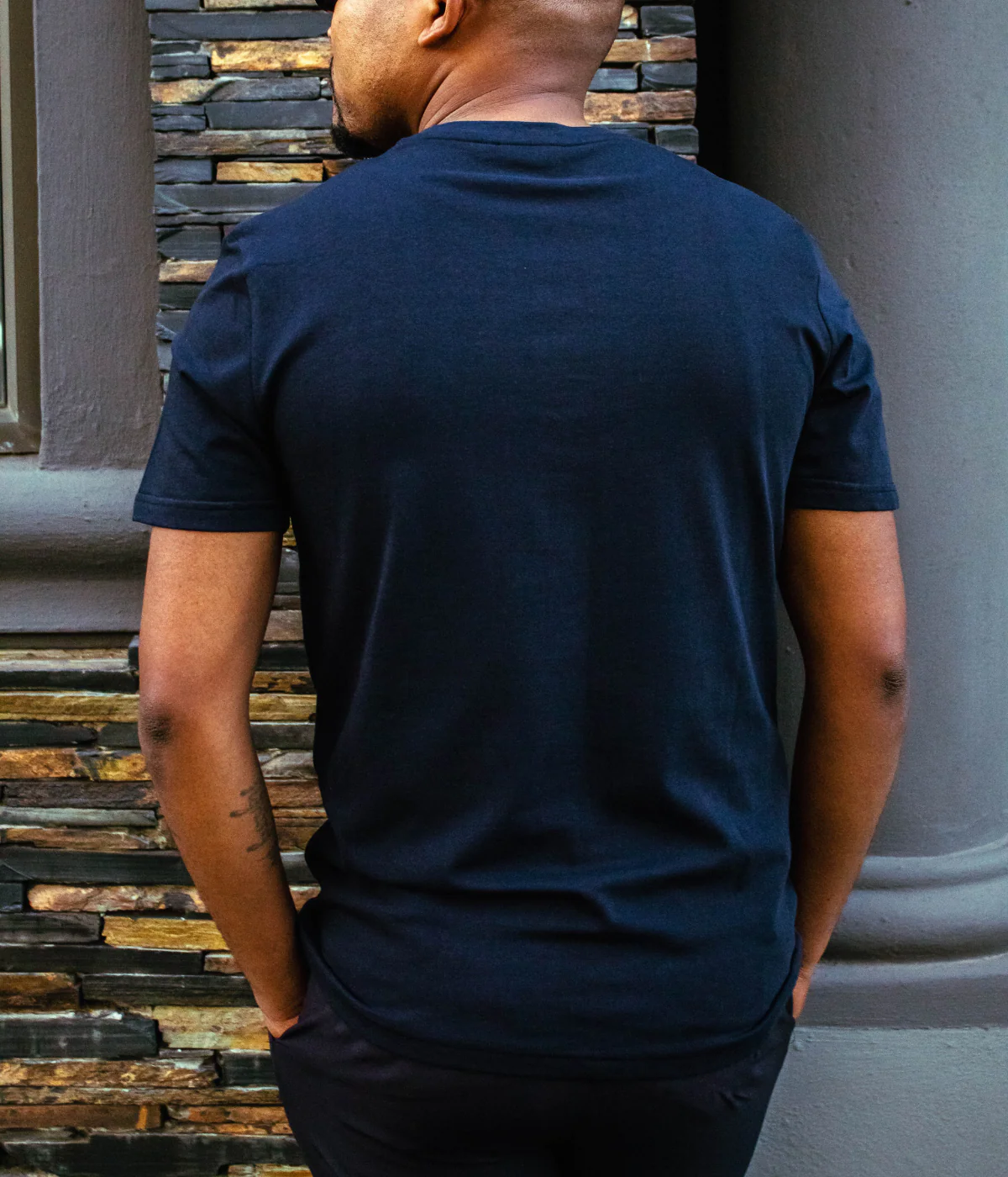 01010 SERVALLI Top : Navy - Image 3
