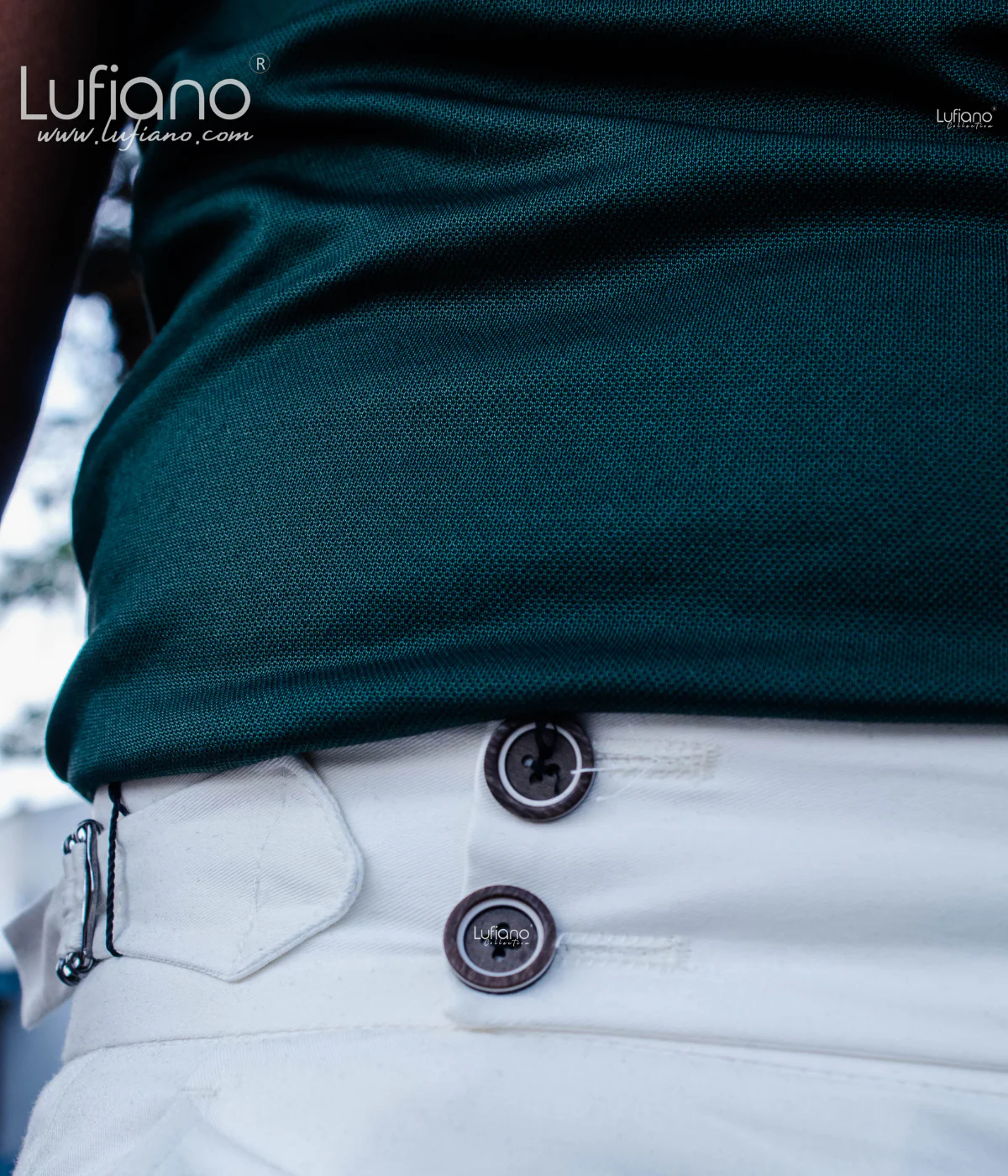 18105 Shorts: White - Image 3