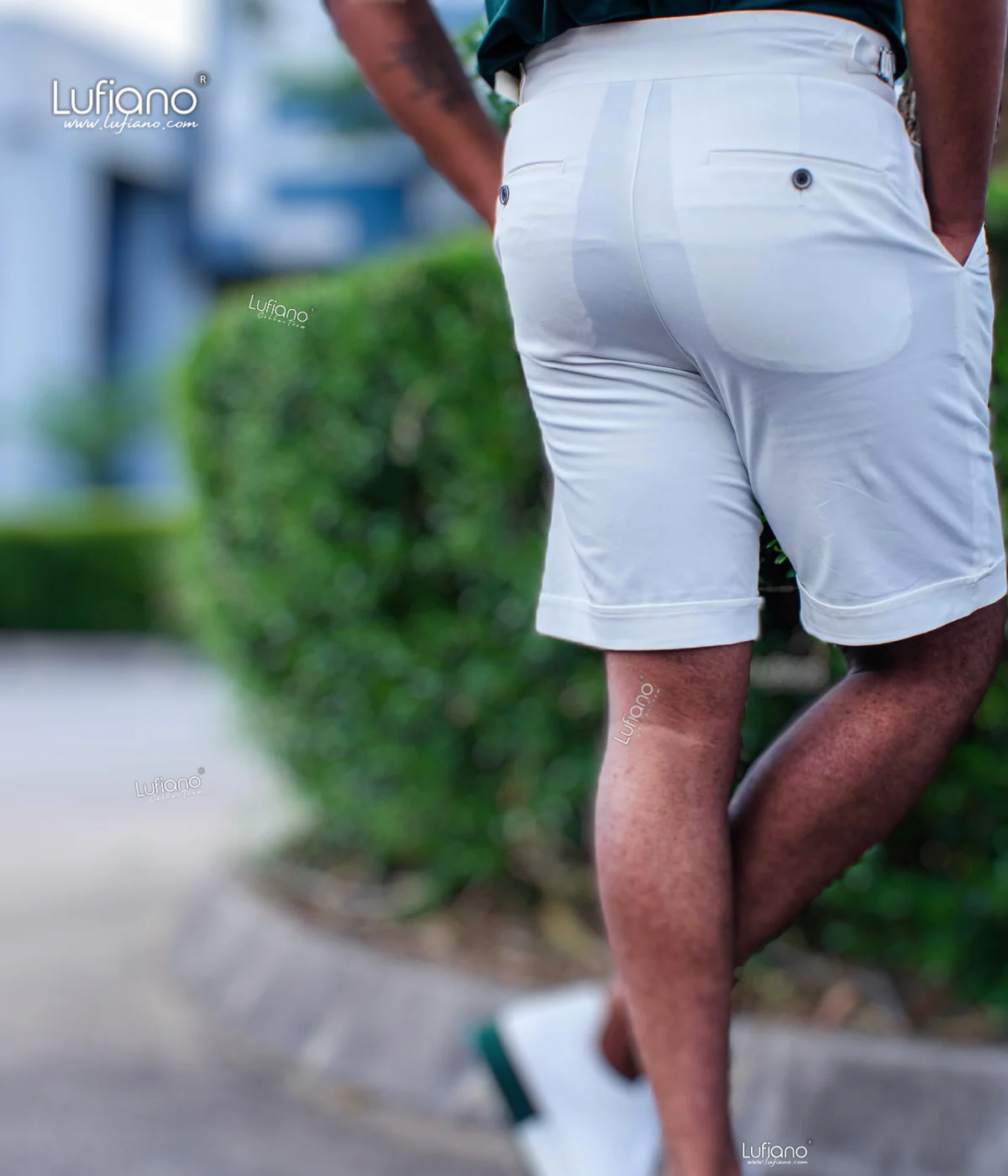 18105 Shorts: White - Image 4