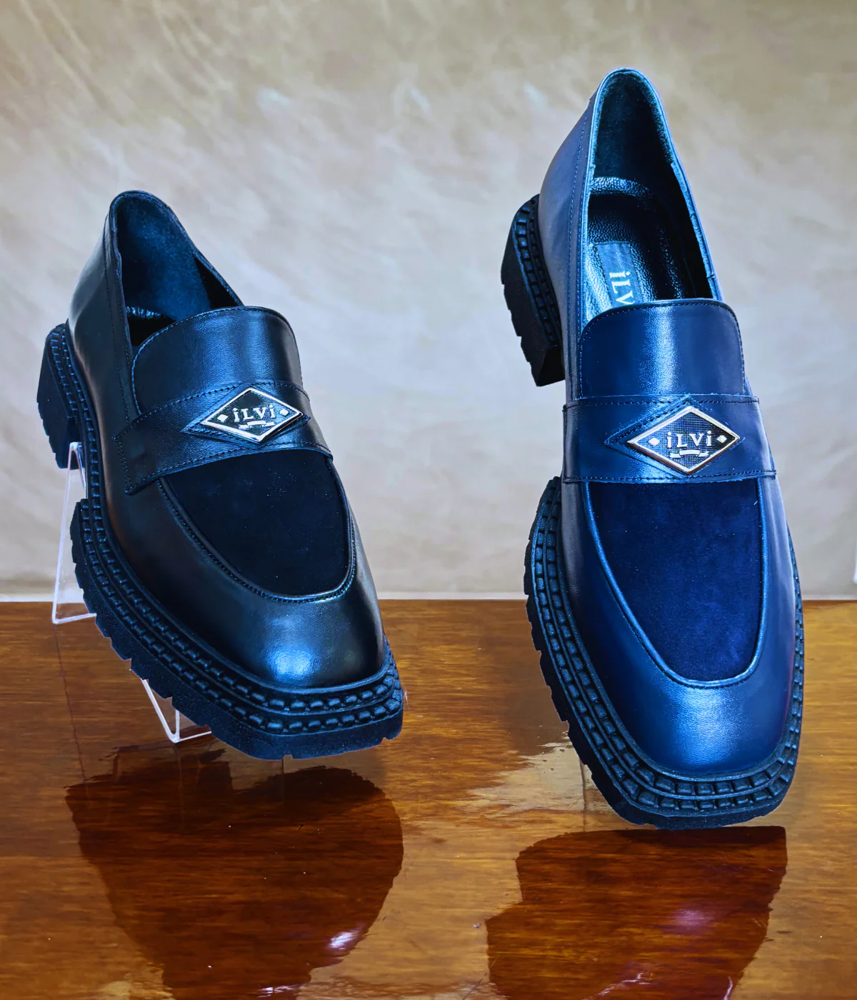 iLVi015-Slip on: Navy - Image 3