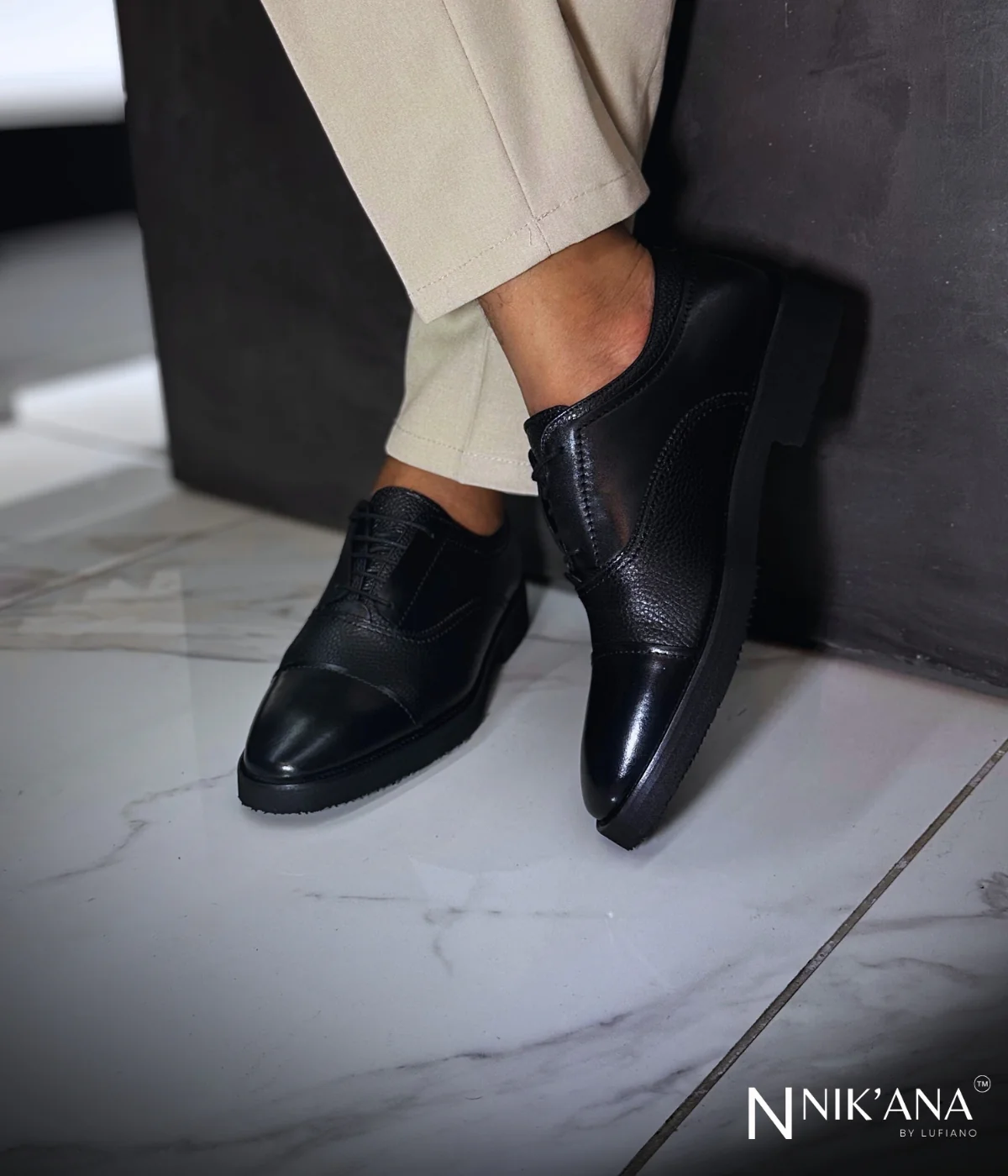 iLVi109-Lace up: Black - Image 3